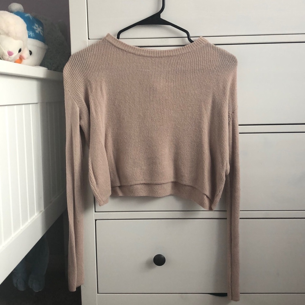 BRANDY MELVILLE CROPPED SWEATER